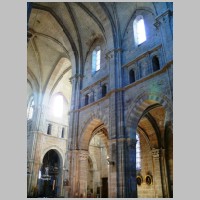 Langres, Cathedrale, photo MOSSOT, Wikipedia.jpg